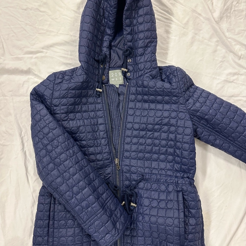 209 WST New York Women’s Navy puffer Jacket, size L